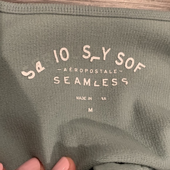 Aeropostale Long Sleeve Seamless Ballet Crop Top - Picture 3 of 6